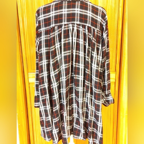 Soft Flannel Plaid Flowy Top - Picture 3 of 6